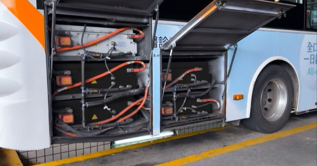 遊覽車磷酸鐵鋰電池升級