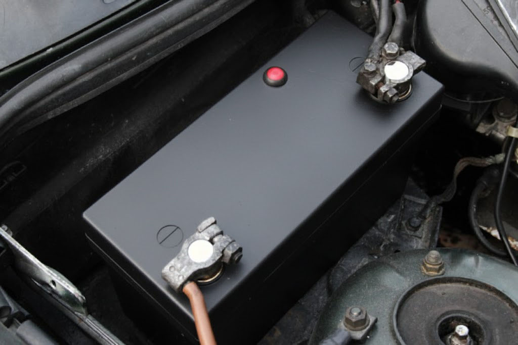 商用車磷酸鐵鋰電池安裝案例